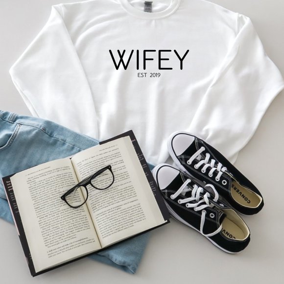 Matching Couples Outfit - Wifey & Hubby - Picture 1 of 5